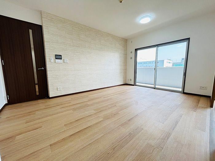 3LDK+S apartment in Hakata Ward, Fukuoka - Photo 1