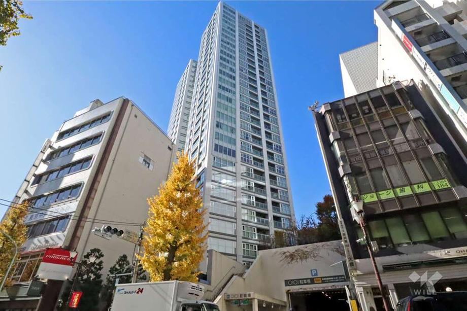2LDK apartment in Nakano Ward, Tokyo - Photo 1