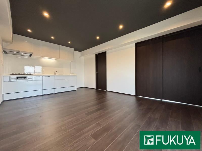 3LDK apartment in Akashi, Hyogo - Photo 1