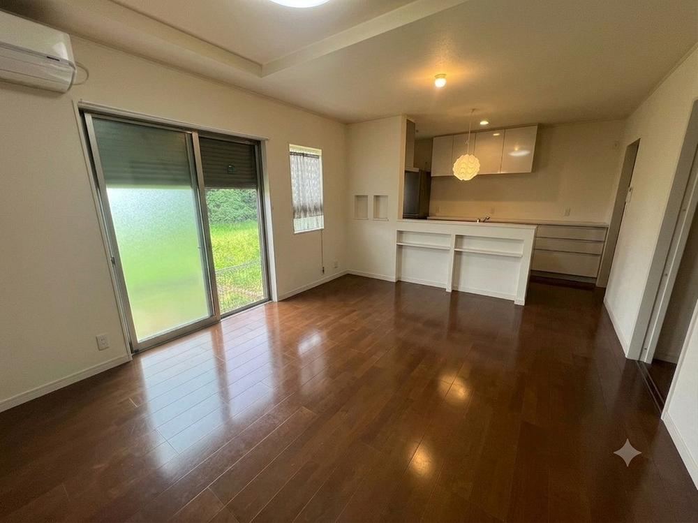 4LDK house in Izumi, Osaka - Photo 1