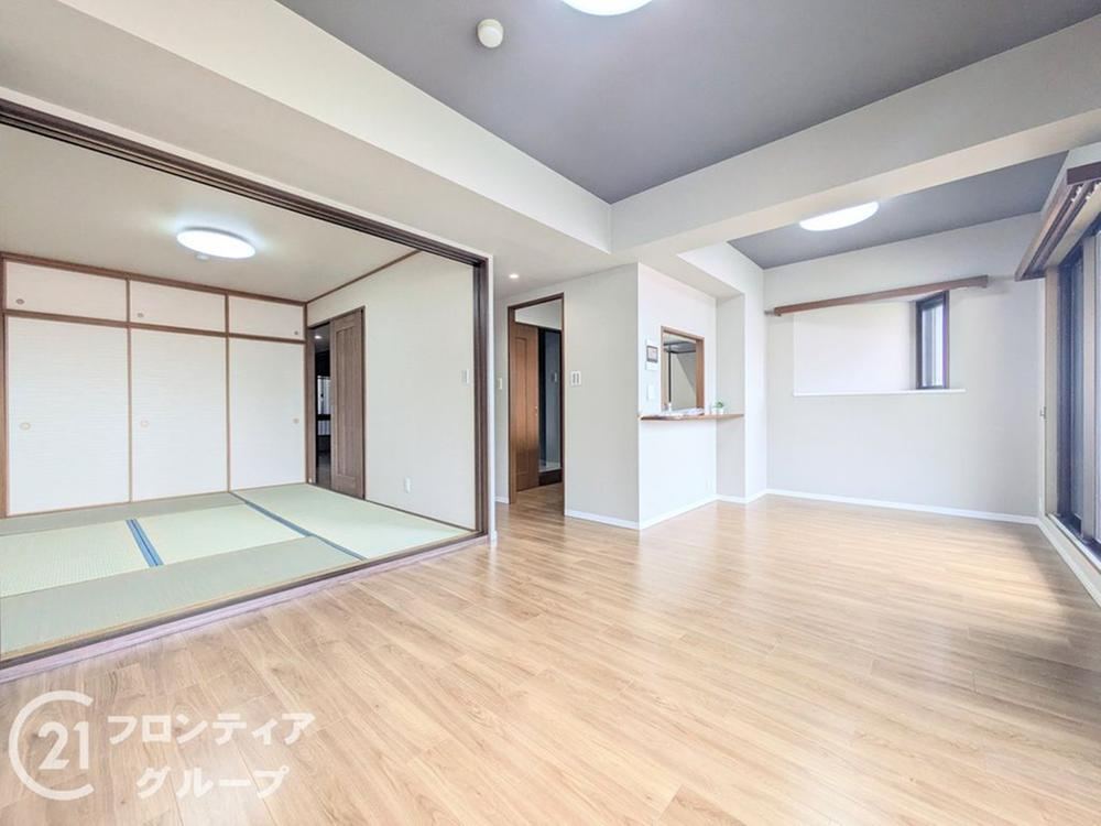 2LDK+S apartment in Nada Ward, Kobe, Hyogo - Photo 1