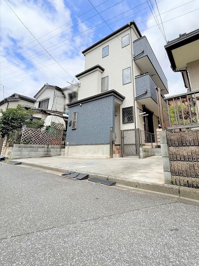 3LDK+2S house in Soka, Saitama - Photo 1
