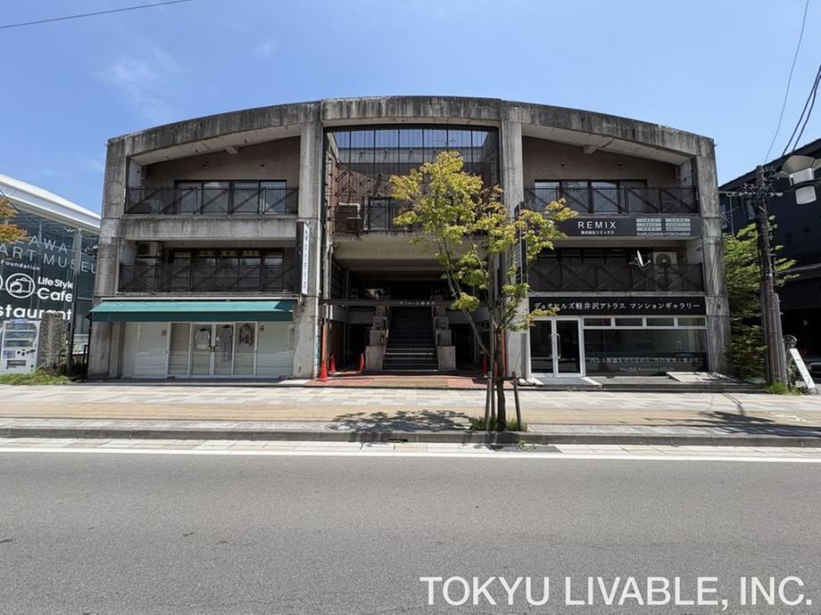 2LDK apartment in Karuizawa, Kitasaku District, Nagano - Photo 1
