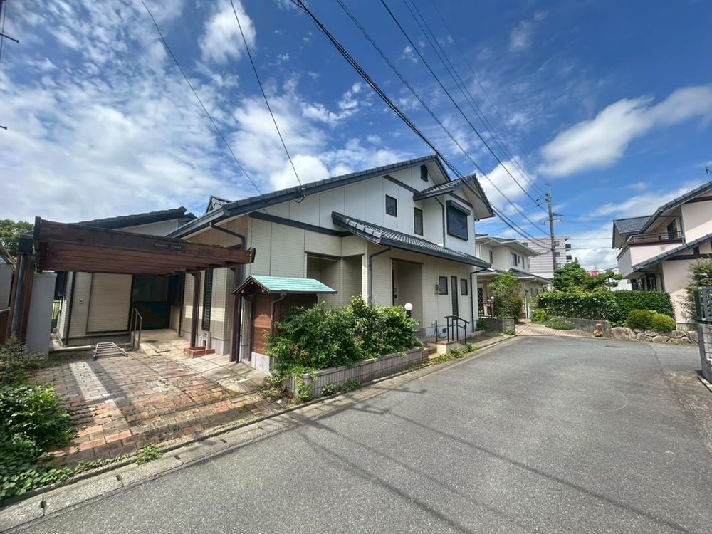 5LDK+S house in Kurume, Fukuoka - Photo 1