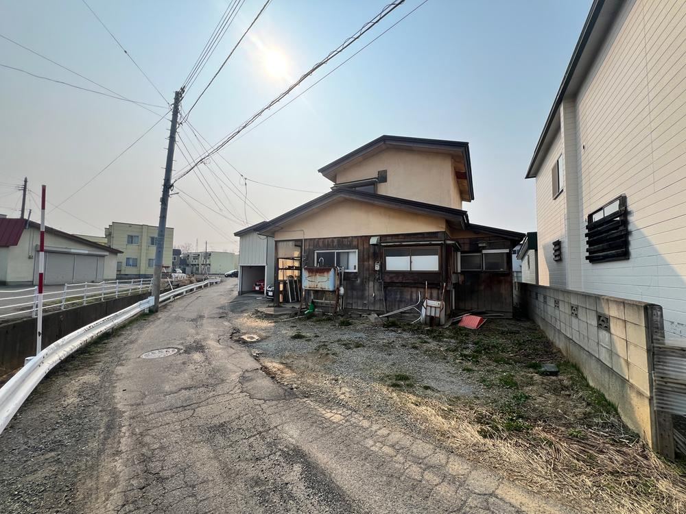 337 m² land in Aomori, Aomori - Photo 1