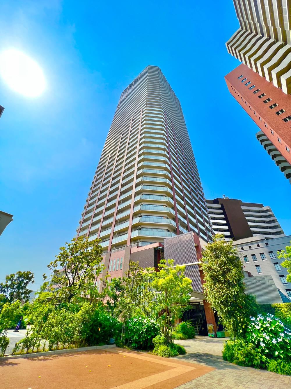 2LDK apartment in Nishi Ward, Osaka - Photo 1
