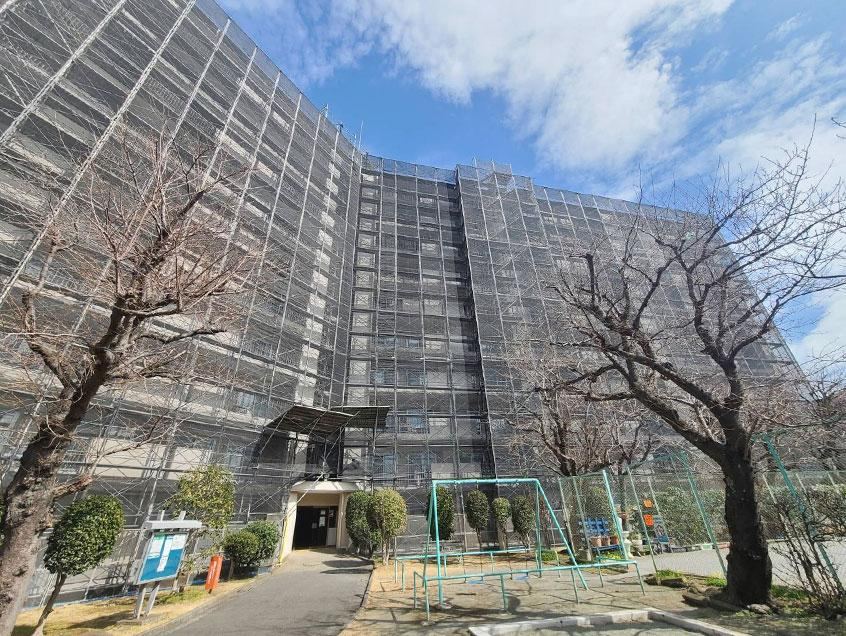 2LDK apartment in Fujisawa, Kanagawa - Photo 1