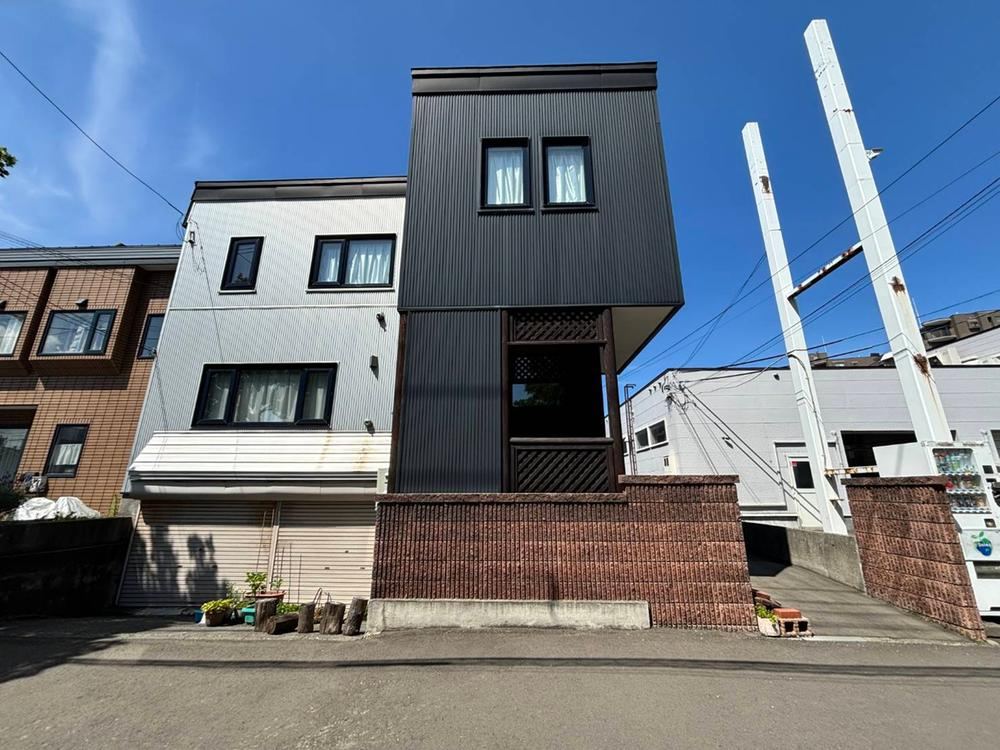 238 m² land in Toyohira Ward, Sapporo, Hokkaido - Photo 1