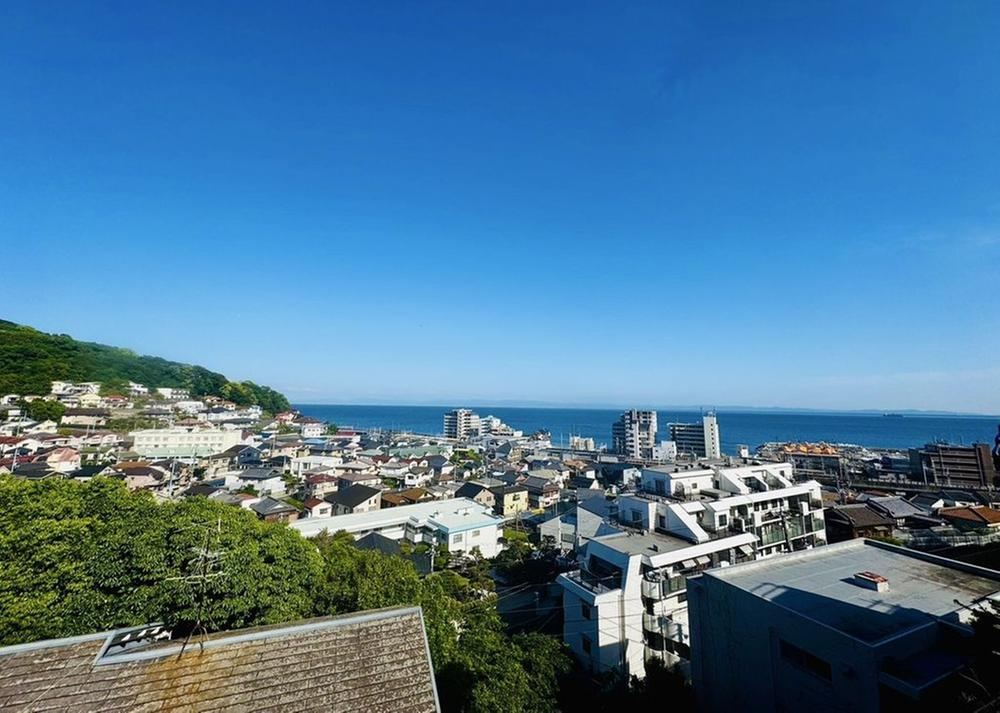 4LDK+S house in Tarumi Ward, Kobe, Hyogo - Photo 1