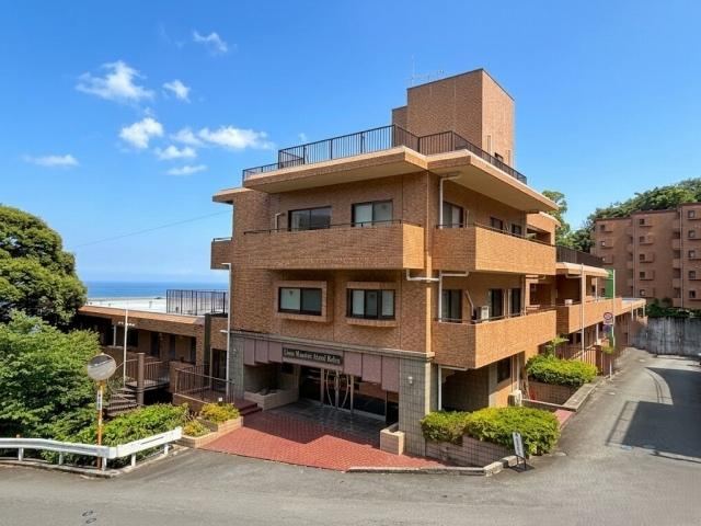 1DK apartment in Atami, Shizuoka - Photo 1