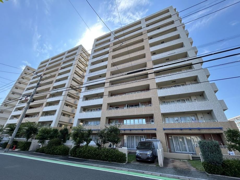 4LDK apartment in Higashi Ward, Fukuoka - Photo 1