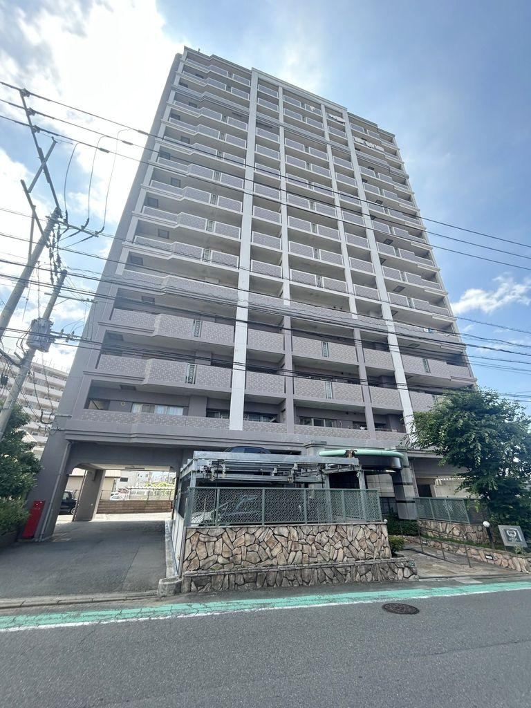 3LDK apartment in Itoshima, Fukuoka - Photo 1