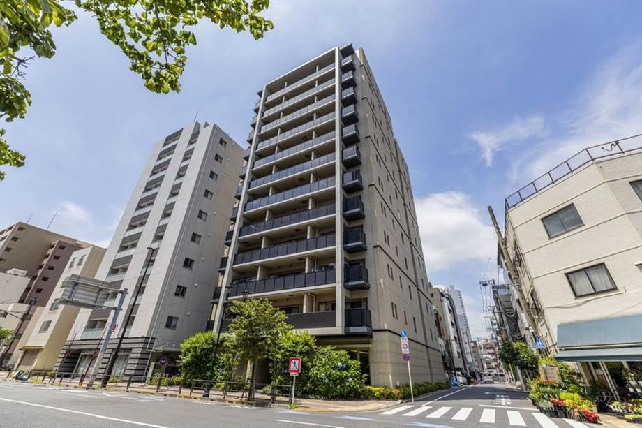 2LDK apartment in Arakawa Ward, Tokyo - Photo 1