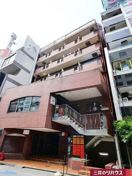 studio apartment in Shinjuku Ward, Tokyo - Photo 1