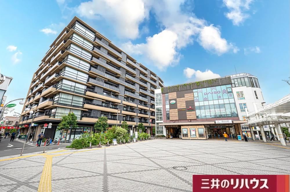 2LDK apartment in Meguro Ward, Tokyo - Photo 1