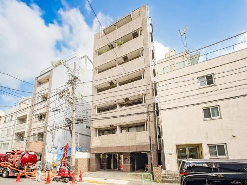 1DK apartment in Minato Ward, Tokyo - Photo 1