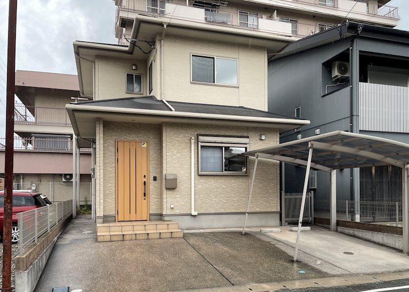 4LDK house in Moji Ward, Kitakyushu, Fukuoka - Photo 1
