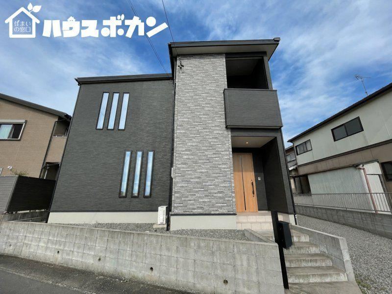 5LDK house in Toyohashi, Aichi - Photo 1