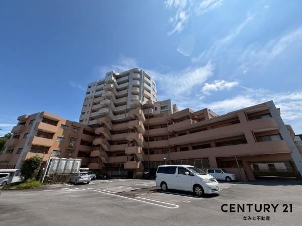 4LDK apartment in Okazaki, Aichi - Photo 1