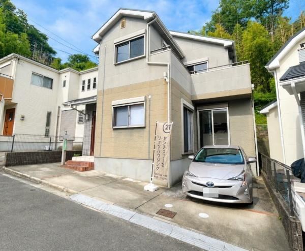 4LDK house in Higashiosaka, Osaka - Photo 1