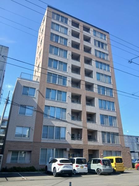3LDK apartment in Chuo Ward, Sapporo, Hokkaido - Photo 1