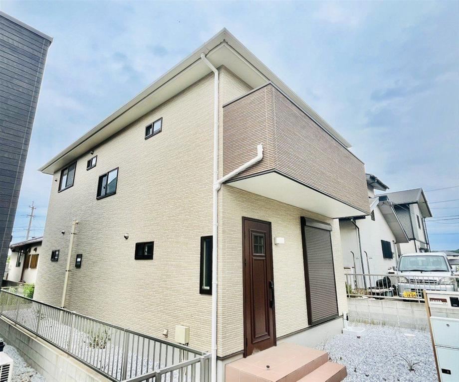 4LDK house in Wakamatsu Ward, Kitakyushu, Fukuoka - Photo 1