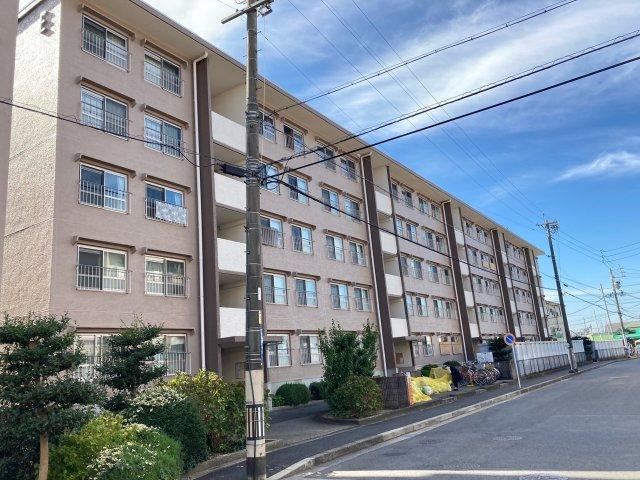 2LDK apartment in Owariasahi, Aichi - Photo 1