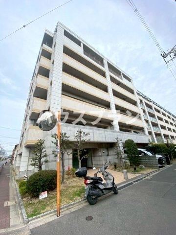 3LDK apartment in Moriguchi, Osaka - Photo 1