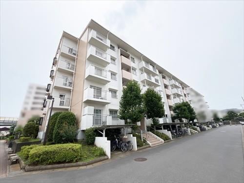 3LDK apartment in Chigasaki, Kanagawa - Photo 1
