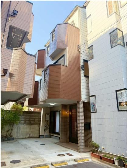 4LDK+S house in Suita, Osaka - Photo 1