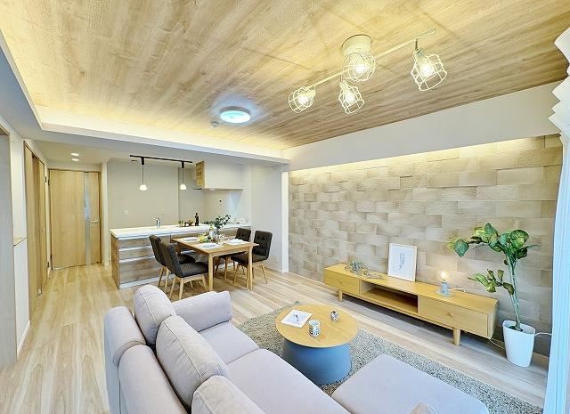 3LDK apartment in Soka, Saitama - Photo 1