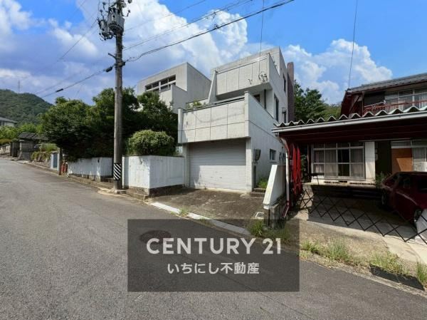 4LDK house in Gifu, Gifu - Photo 1