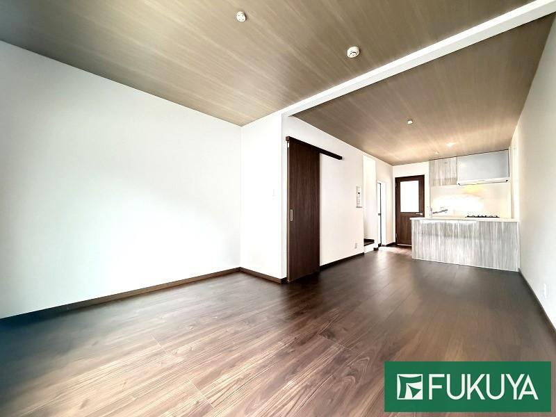 2LDK house in Neyagawa, Osaka - Photo 1