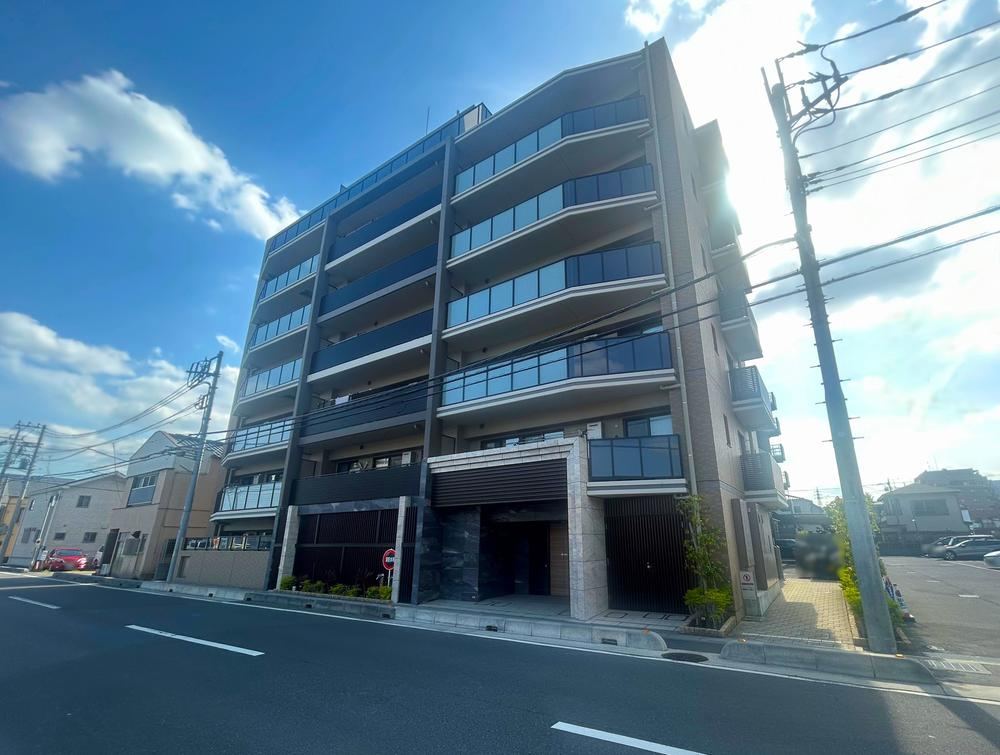 3LDK apartment in Koshigaya, Saitama - Photo 1
