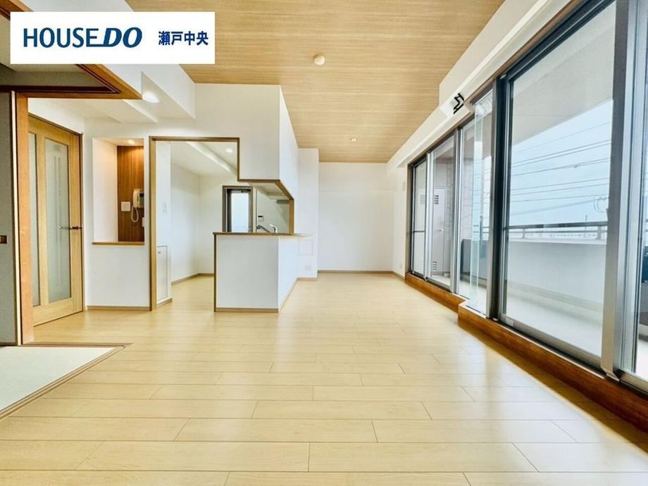 4LDK apartment in Owariasahi, Aichi - Photo 1