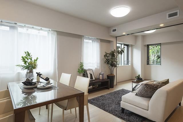 2LDK apartment in Shibuya Ward, Tokyo - Photo 1
