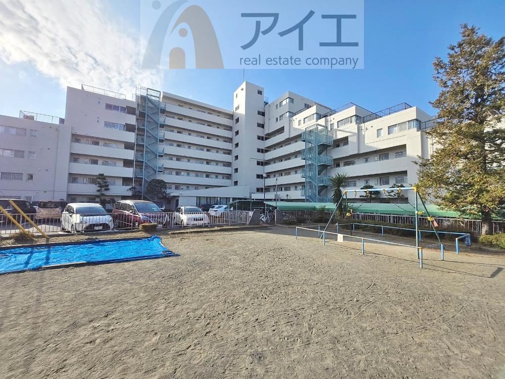3LDK apartment in Ichikawa, Chiba - Photo 1