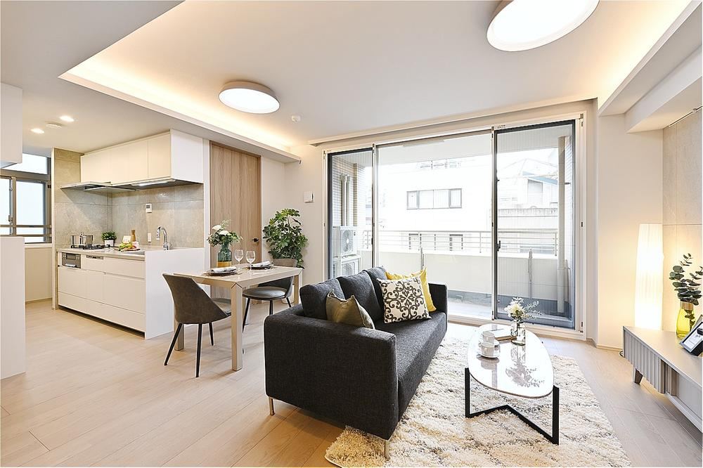 2LDK apartment in Shibuya Ward, Tokyo - Photo 1