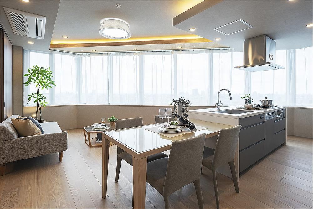 3LDK apartment in Chiyoda Ward, Tokyo - Photo 1