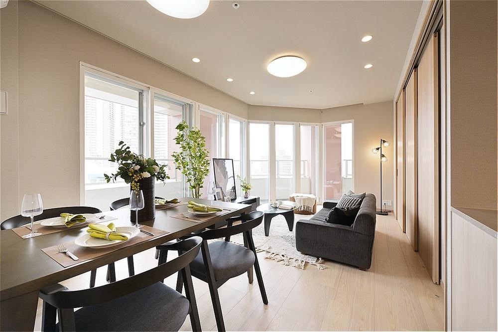 3LDK+S apartment in Minato Ward, Tokyo - Photo 1