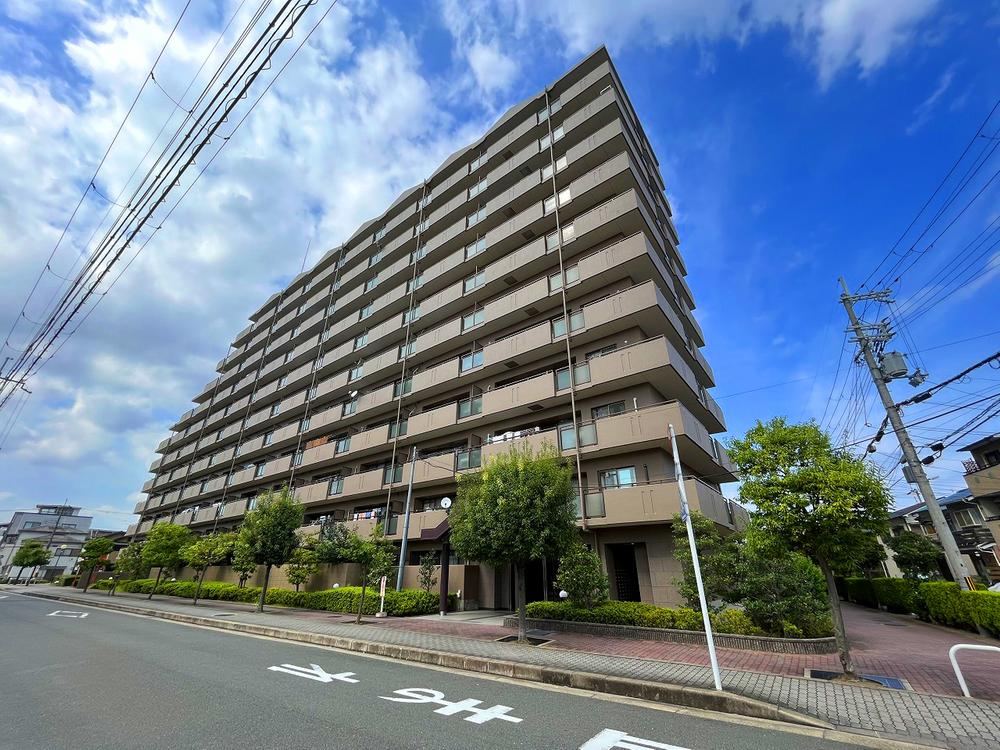 2LDK apartment in Fushimi Ward, Kyoto - Photo 1