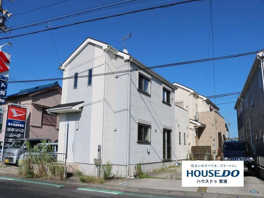 4LDK house in Chita, Aichi - Photo 1