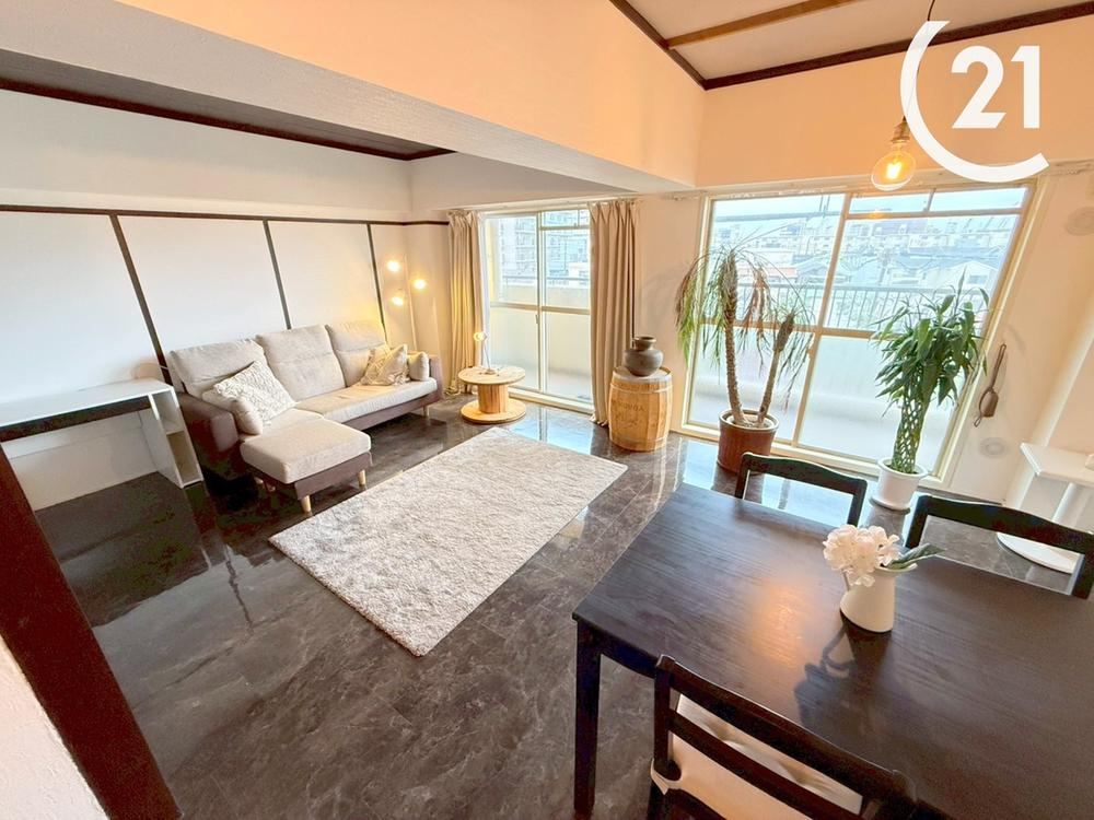 2LDK apartment in Nishiyodogawa Ward, Osaka - Photo 1