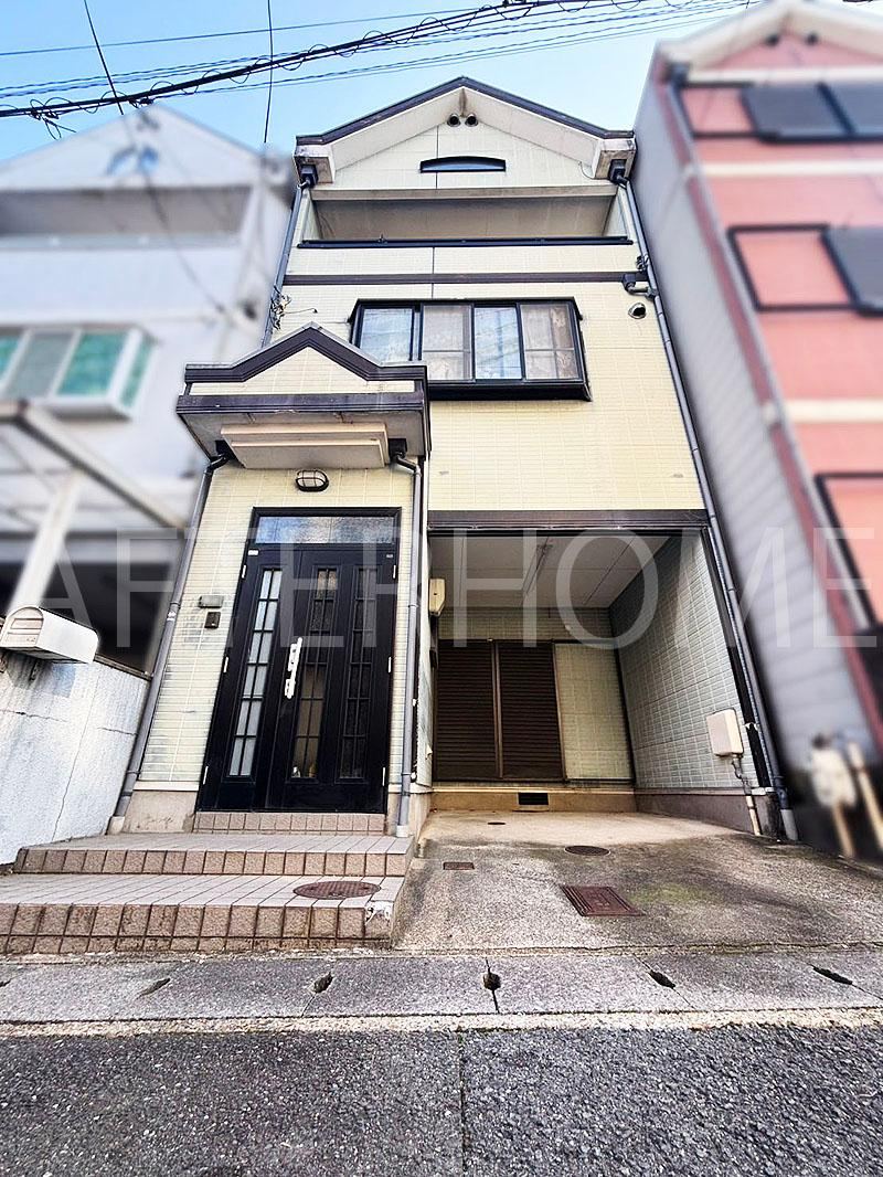 4LDK house in Higashiyama Ward, Kyoto - Photo 1