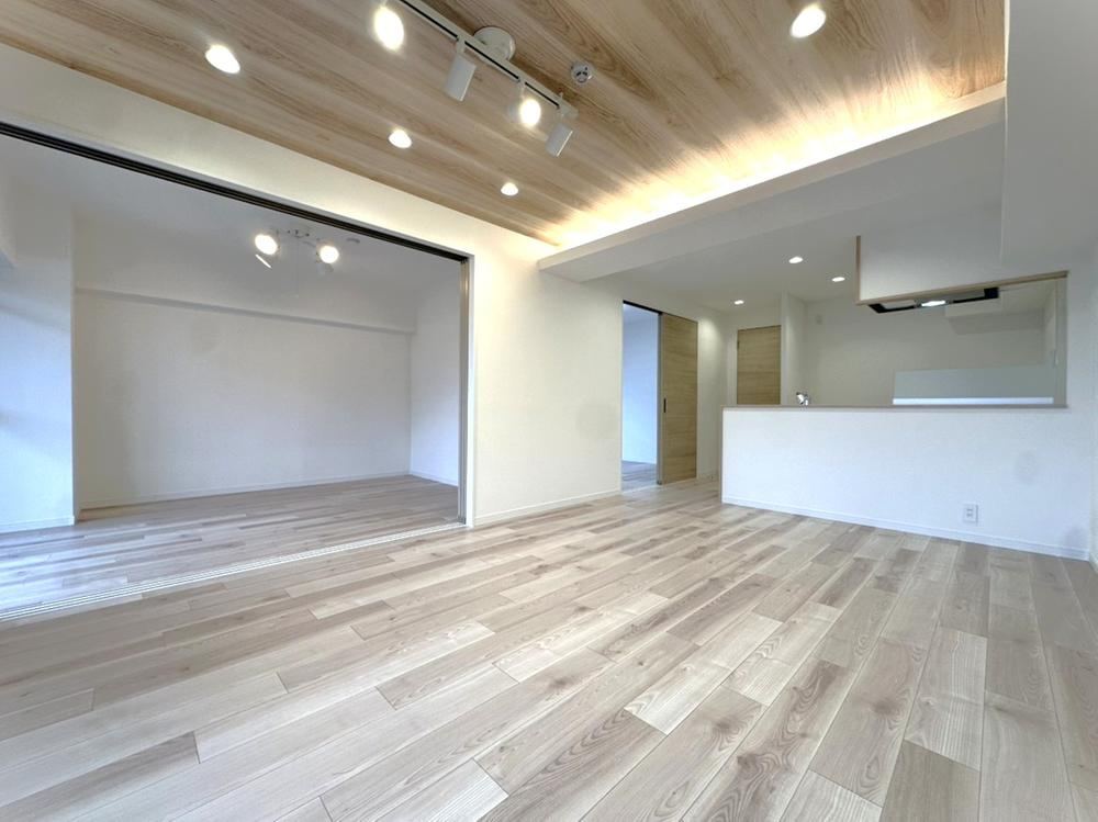 3LDK apartment in Warabi, Saitama - Photo 1