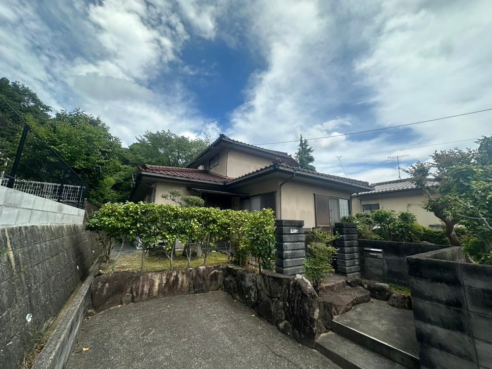 4LDK+S house in Higashihiroshima, Hiroshima - Photo 1
