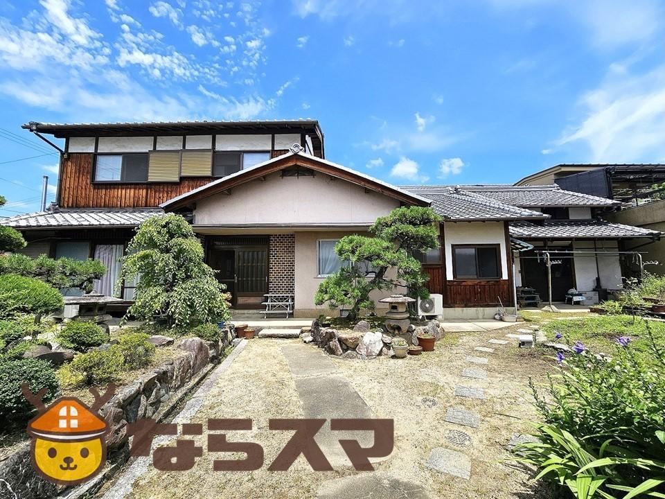 7DK house in Tenri, Nara - Photo 1