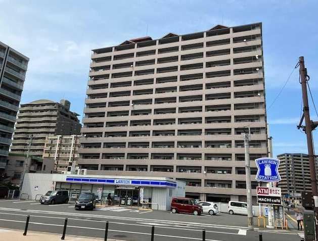 3LDK+S apartment in Oita, Oita - Photo 1