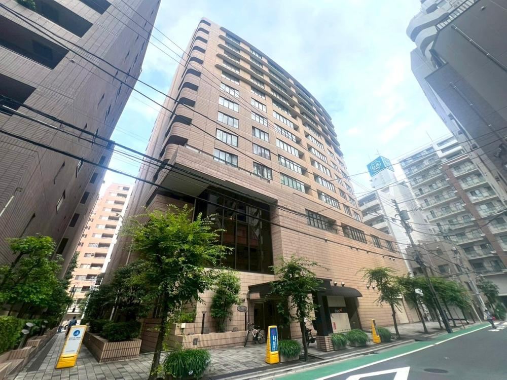 3LDK apartment in Bunkyo Ward, Tokyo - Photo 1