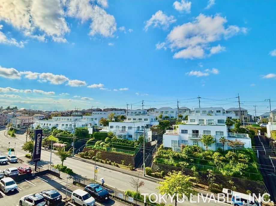 4LDK apartment in Aoba Ward, Yokohama, Kanagawa - Photo 1